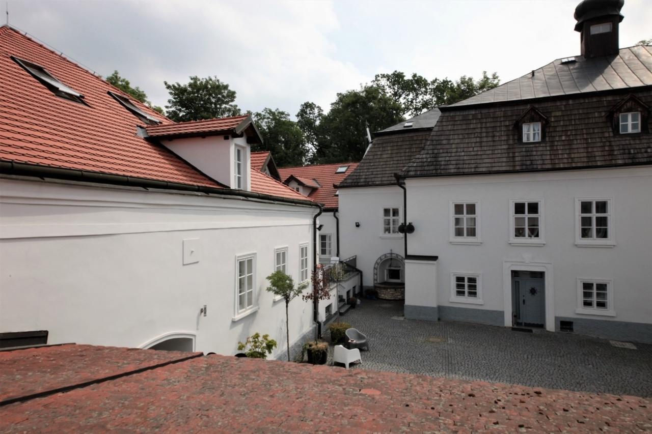 Maria Theresa Estate